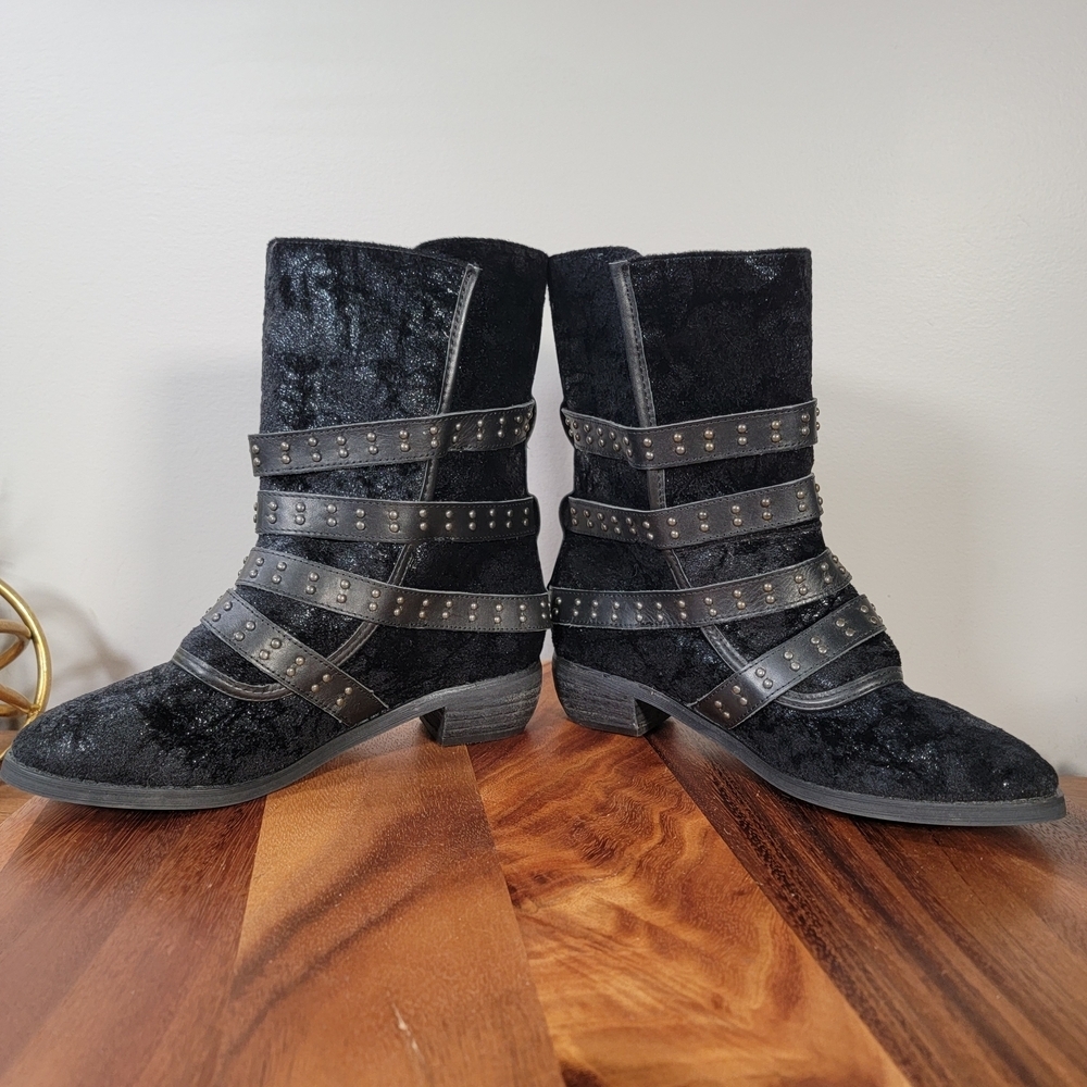 Joyfolie Edgy Black Buckle Combat Boots Faux Fur Size 7 - Picture 7 of 13